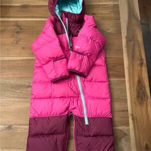 Like New, The North Face 550 6-12 month Snow suit